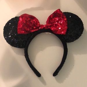 Disney Minnie Mouse ears
